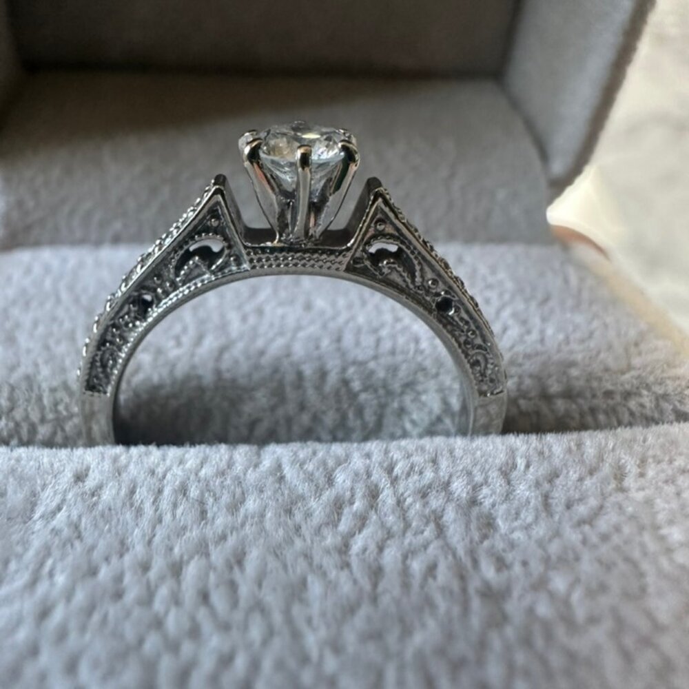 Diamond Engagement Ring – 14k White Gold – Appraised at $2,500 - Picture 4 of 8